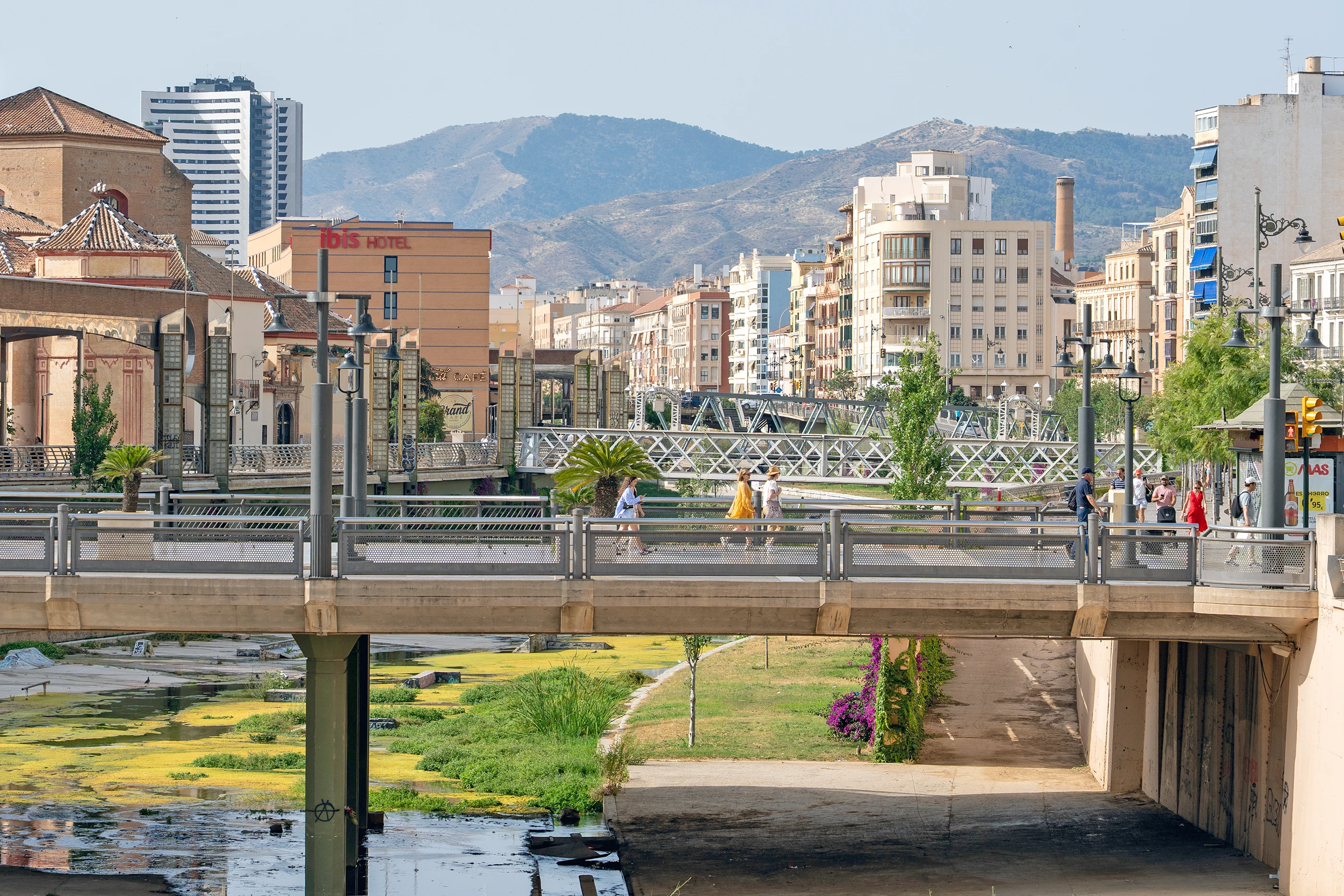 Travel scene 03 large